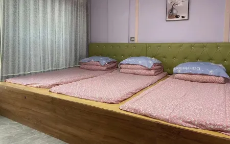 Xinghua Inn Отели рядом с достопримечательностью «Longshan Korean Folk Village»