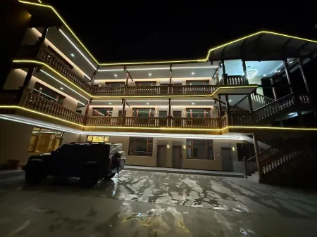 Dem Residential Dormitory Отели рядом с достопримечательностью «Baimazhai Village»