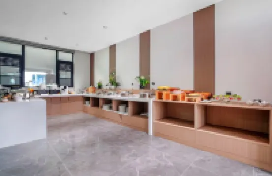 那佳酒店（昆明長水國際機場店）