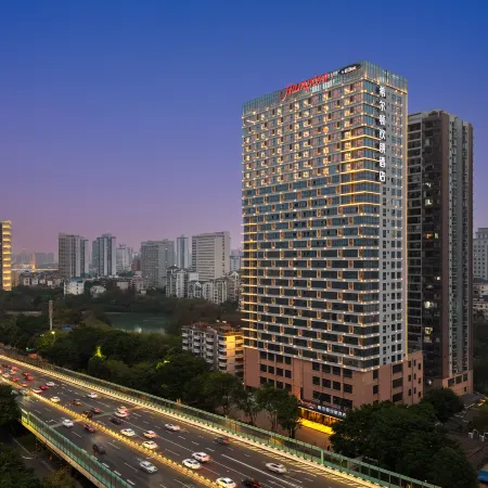 Hampton by Hilton Nanning Qingshan Road Отели рядом с достопримечательностью «Гора Цинсю»
