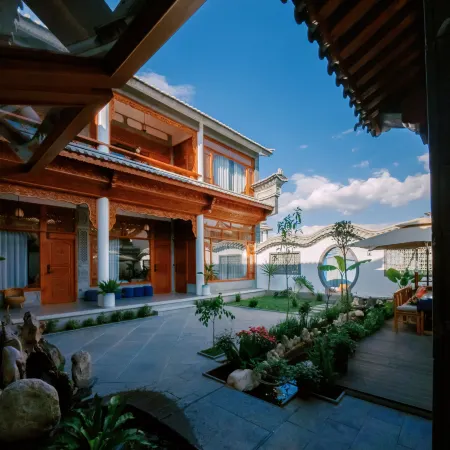 Lianyun Retreat・Huajian Hollow Moonview Log Elegant Holiday Stay (East Lotus Branch)
