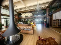 Shangri-La Ancient Rose Oxygen-Supplied Homestay - spa