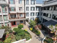 Shiping Riverside Guesthouse - 2 stelle