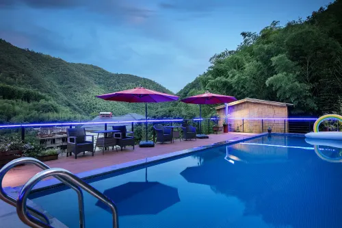 Xuxia Hot Spring Resort Meisu (Moganshan International Tourism Resort) Hotels in Deqing