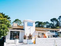 Le Petit Pali at Ocean Ave Hotels near Carmel Plaza