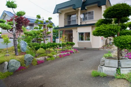HDO Furano Garden House Отели рядом с достопримечательностью «Frano Elementary School»