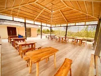 Dunhuang Mengzhitu Hotel (Mingsha Mountain and Crescent Moon Spring Scenic Area) Hotels in Dunhuang