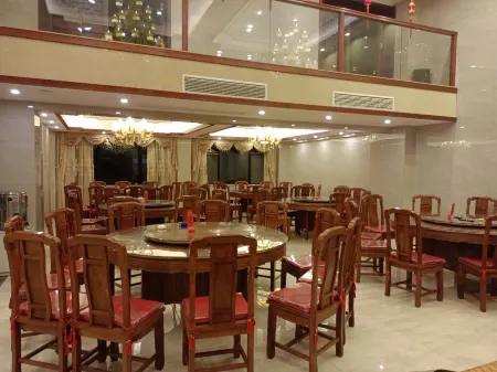 Pan an Golden Lion Villa Отели рядом с достопримечательностью «Pan'an Wulongyuan Scenic Area»