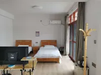 Kaihua Xiaoping Farmhouse