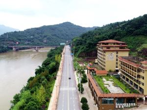 Chishui Hotel