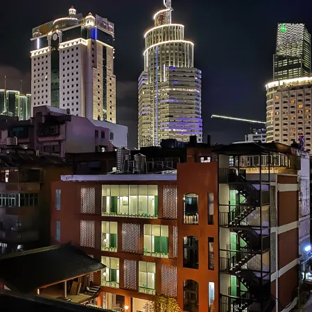 Kunming Sushuo Boutique Hotel (Nanping Street Jinmafang Branch) Отели рядом с достопримечательностью «Конгресс-центр Kunming Hall»
