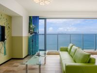 惠东双月湾贴海海景度假公寓 - 至爱情侣一线无遮挡海景一房二厅大床房