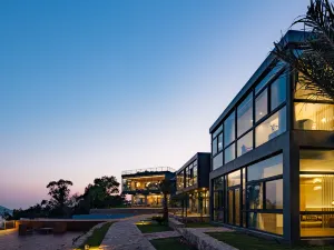 Jiuqi Haishang Taoyuanli Hotel
