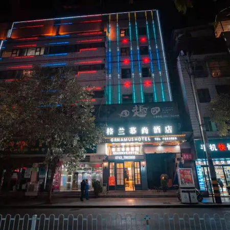 Baojing Grand Mushang Hotel