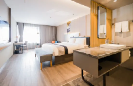 Homeinn Selected Hotel (Urumqi Railway Station Weixing Road) Các khách sạn ở 
