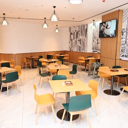 City Comfort Inn (Yizhang Store)