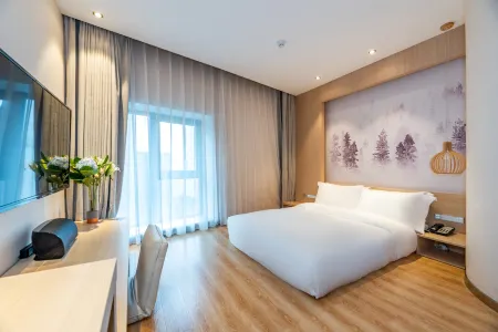 Orange Hotel (Chongqing Jiefangbei Pedestrian Street)