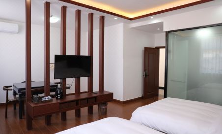 Jinggangshan Yixuan Hotel - Housity
