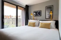 Staycity Aparthotels Bordeaux City Centre Hotel berhampiran Jacques Chaban-Delmas Bridge