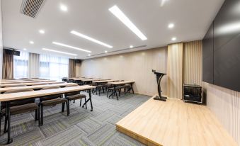 Tupaiya Hotel (East Jiangjin Road, Jingzhou Development Zone)
