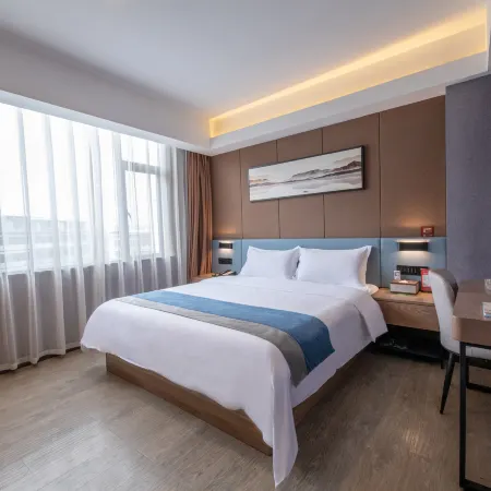 Huaxuan Select Hotel (Changning Lotus Station Store)