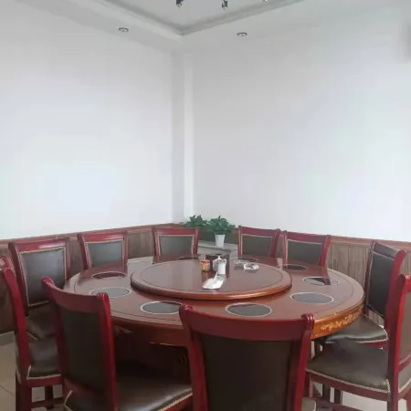 Sonid Right Banner Ancheng Business Hotel