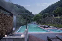 Shilily Hidden World Beishan Villa Resort