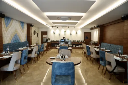 Playotel Premier Vijay Nagar