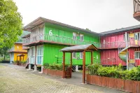 Jushi Mountain Love Hotel