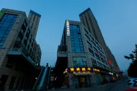 Constellation E-sports Hotel