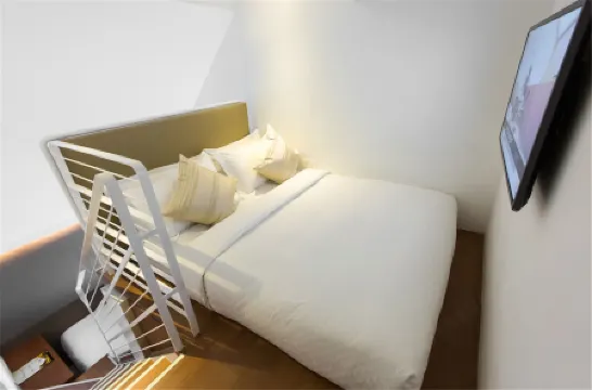 Arton Boutique Hotel Отели рядом с Аэропорт Селетар