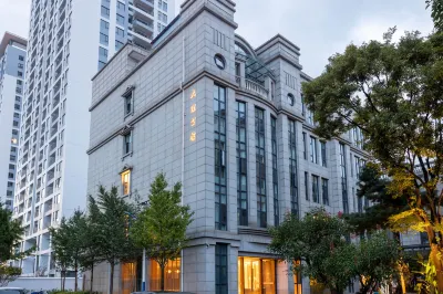 Dali Mansion Hotel (Zhaoling Road Liangjiahe Metro Station) Отели в г. Новый западный автовокзал