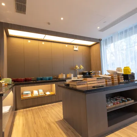 HanTing Hotel (Suning Shuohuang North Station)