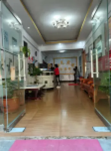 Sunshine Hotel