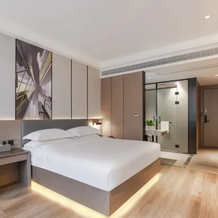 Guangzhou Jiulong Hotel (Fenggang Pedestrian Street Wisdom New City Branch)