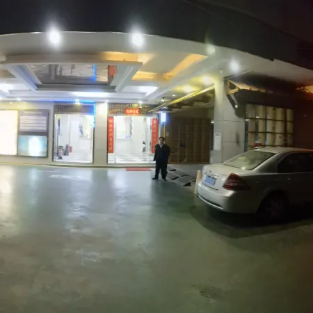 Huilong Hotel