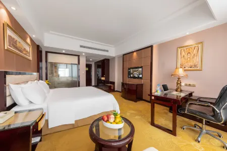 Vienna International Hotel (Zhongshan North Railway Station Port)