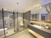 Yihai Muqi Hotel，Mianning - balcony