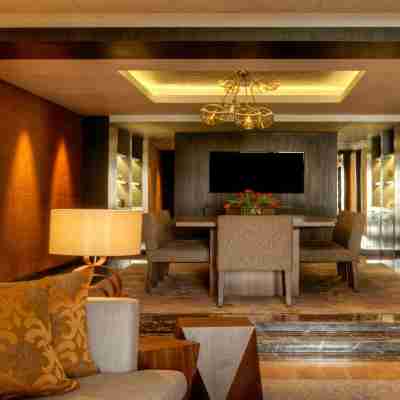 Grand Hyatt Mumbai Hotel and Residences Rooms