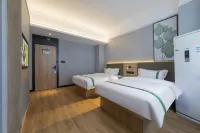 GreenTree Inn Business Hotel (Zhongxiang Zhongbai Plaza Bus Station Branch) - parking