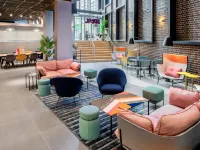 YOTEL London City Hotels near Barbican