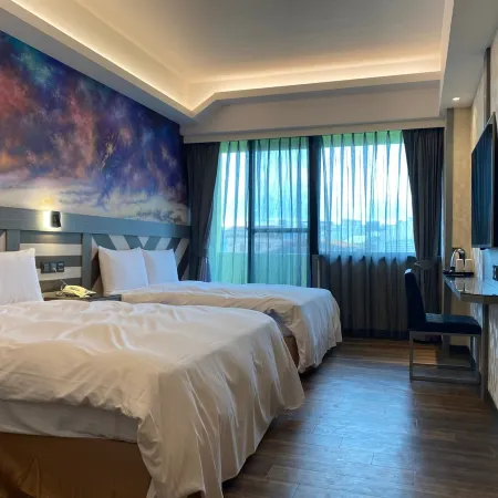 Wei Feng Hotel Отели рядом с достопримечательностью «Академия Пиндуна»