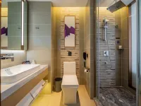 Lavande Hotel (Xingping Maweiyi Hangkong Square) Hotels in Xingping