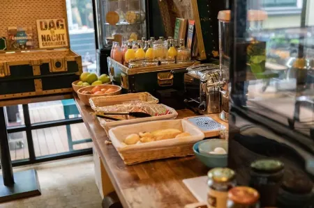 Hotel the Happy Traveler Отели рядом с достопримечательностью «Simplon Poppodium»