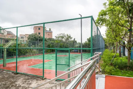 Shenzhen Milan Country House Inn Отели рядом с достопримечательностью «Международная прибрежная туристическая зона Сичонг»