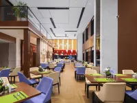 Hampton by Hilton Hebi Railway Station - breakfast