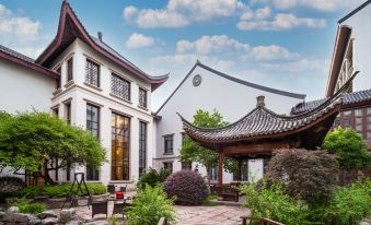 Xinzhi Hotel