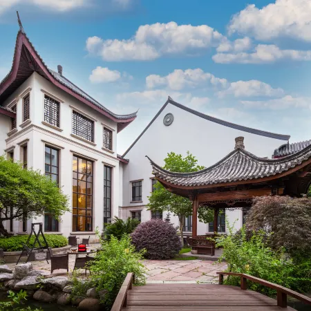 Xinzhi Hotel
