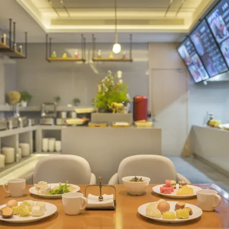 Zhonglian Lizhi Hotel (Wenzhou Longwan JinhaiLake Branch)
