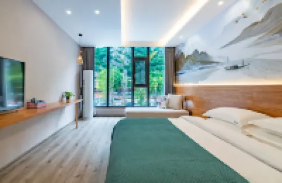 Tea Horse Ancient Road Hotel (Jiuzhaigou Visitor Center)